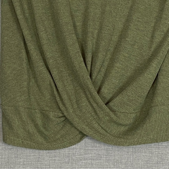 Eddie Bauer Cross Front Thermal Shirt XS Green Three Quarter Sleeve - Picture 3 of 10